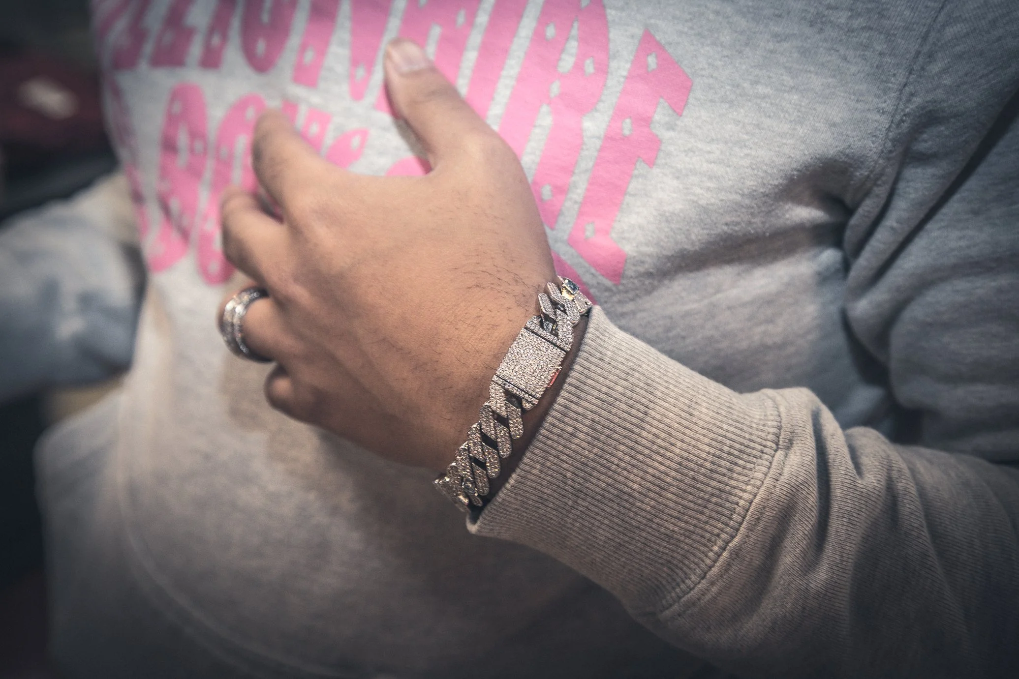 Studded Prong Set Cuban Link Bracelet - Silver - Image 3